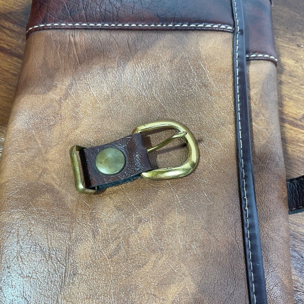 Brown Vintage Swank Vinyl Coin Holder/Multi-Use Buckle Wallet GUC - Picture 15 of 15